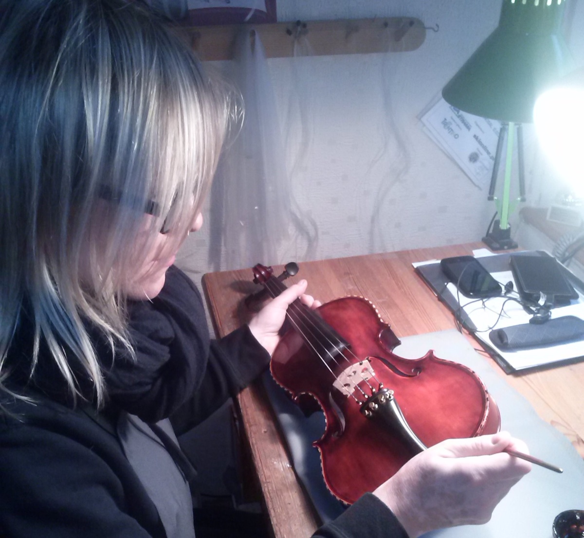 Skrzypce w pracowni Violine Atelier